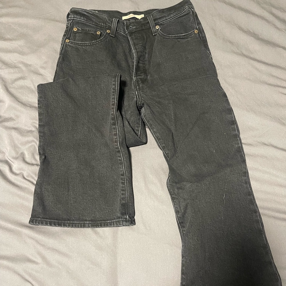 levis